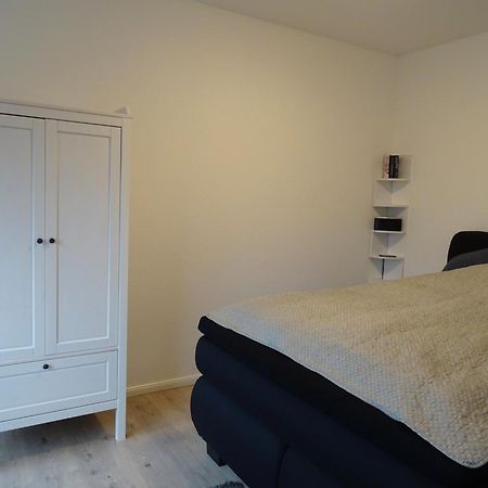 Ferienwohnung Am Marktplatz - Zentrale Lage Vor Den Toren Flensburgs, Mit Vollstaendiger Ausstattung Und Balkon Harrislee Esterno foto